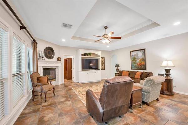 149 Broadmoor DR, Huntsville, TX 77340
