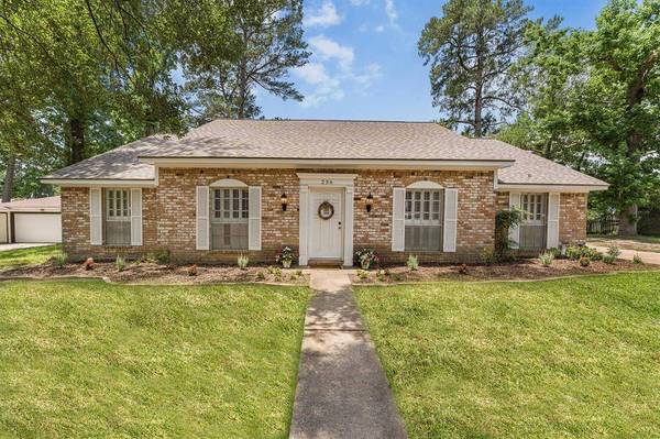 236 Pine Valley ST, Huntsville, TX 77320
