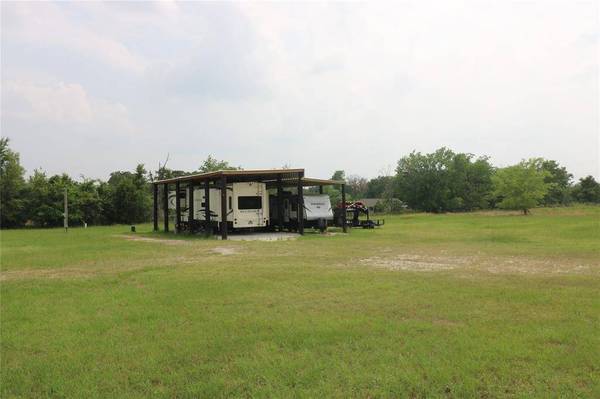 72 Julia Justice RD, Huntsville, TX 77320