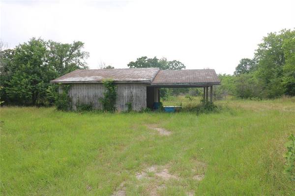 72 Julia Justice RD, Huntsville, TX 77320