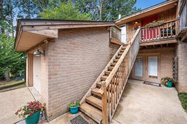 1501 Wimbledon DR, Huntsville, TX 77340