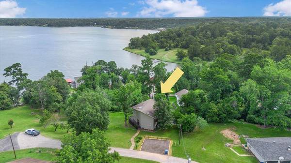 200 Joanna Pine LN, Livingston, TX 77351