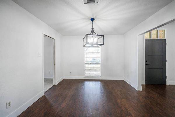 1001 Cherry Hills DR, Huntsville, TX 77340