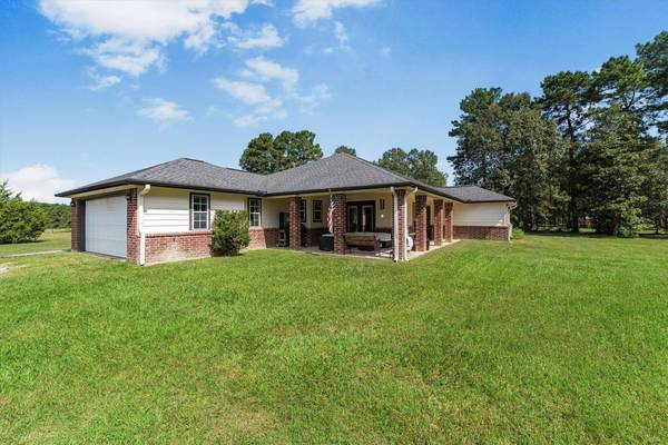 57 Vela RD, Huntsville, TX 77340