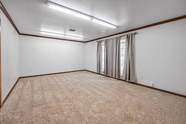 1417 15th ST, Huntsville, TX 77340