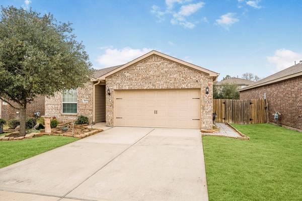 7615 Square Garden LN, Conroe, TX 77304