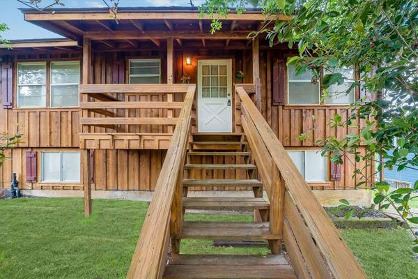 7 Lake DR, Huntsville, TX 77320