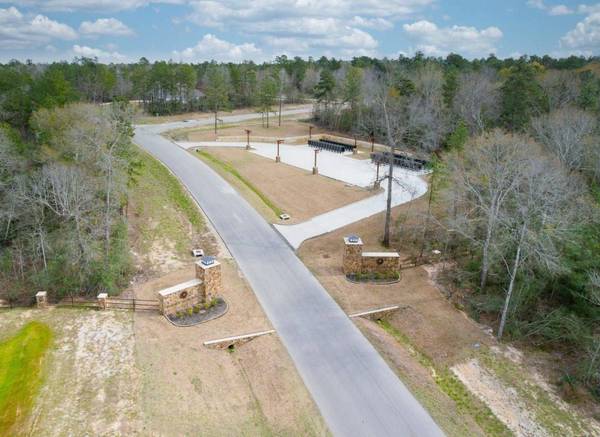 15890 Ridge Oak RD, Willis, TX 77378