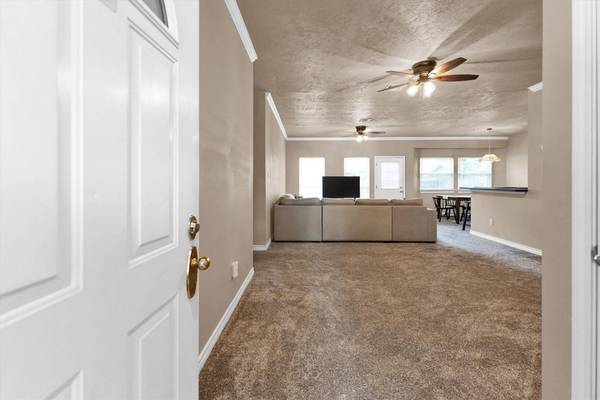 3003 Brook DR, Huntsville, TX 77340
