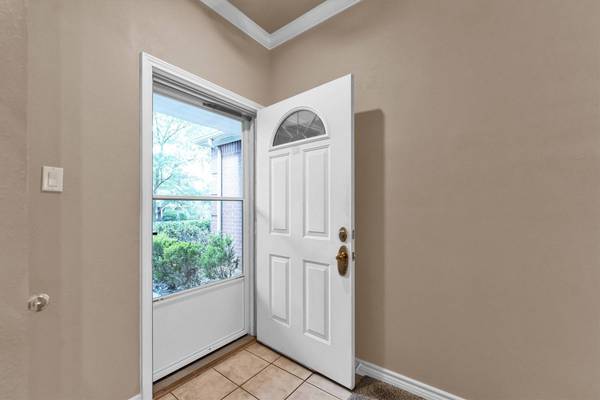 3003 Brook DR, Huntsville, TX 77340