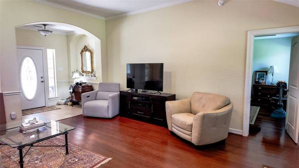 1112 Tielway, Huntsville, TX 77340