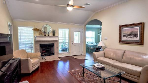1112 Tielway, Huntsville, TX 77340