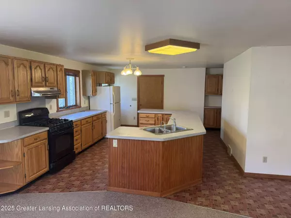 1181 W Stoll Road, DeWitt, MI 48820, Dewitt, MI 48820