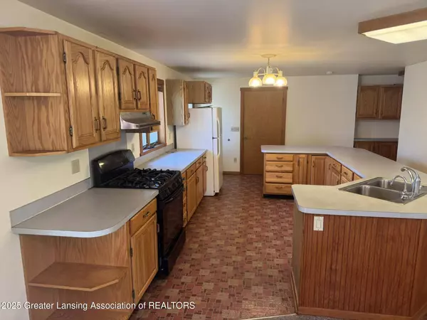 1181 W Stoll Road, DeWitt, MI 48820, Dewitt, MI 48820