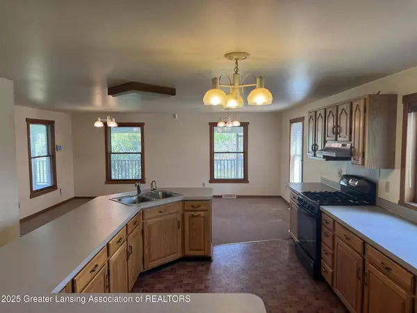 1181 W Stoll Road, DeWitt, MI 48820, Dewitt, MI 48820