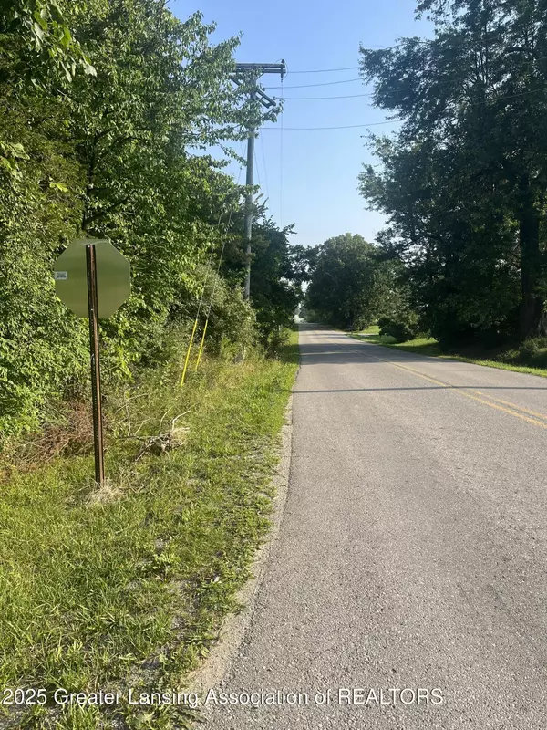 11000 Macon HWY, Clinton, MI 49236