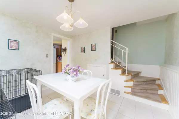 696 Beech ST, East Lansing, MI 48823