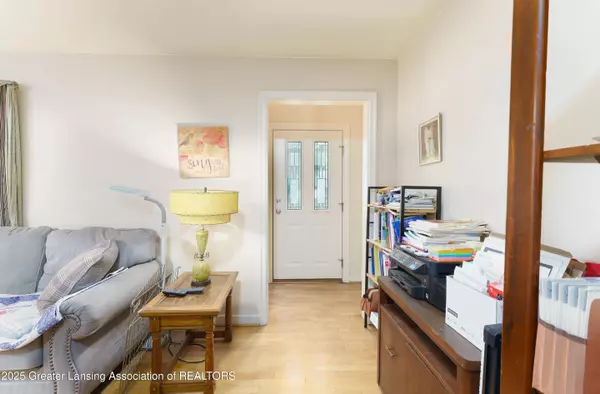 696 Beech ST, East Lansing, MI 48823