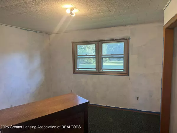 10122 Jones RD, Bellevue, MI 49021