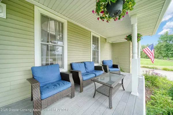 10412 Hankerd RD, Pleasant Lake, MI 49272