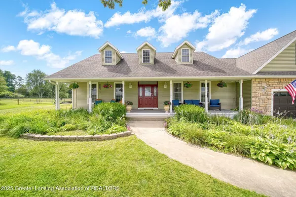 10412 Hankerd RD, Pleasant Lake, MI 49272