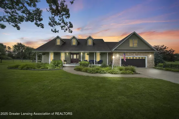 10412 Hankerd RD, Pleasant Lake, MI 49272