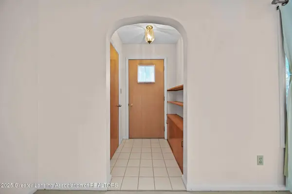 5890 Wolf Lake RD, Grass Lake, MI 49240