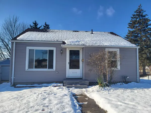 2302 Maplewood AVE, Lansing, MI 48910
