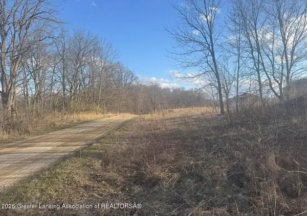 Lots 9 &10 Eagle Pass DR, Eaton Rapids, MI 48827
