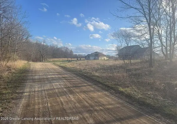 Lots 9 &10 Eagle Pass DR, Eaton Rapids, MI 48827