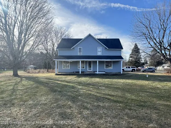 1674 E Clinton TRL, Charlotte, MI 48813