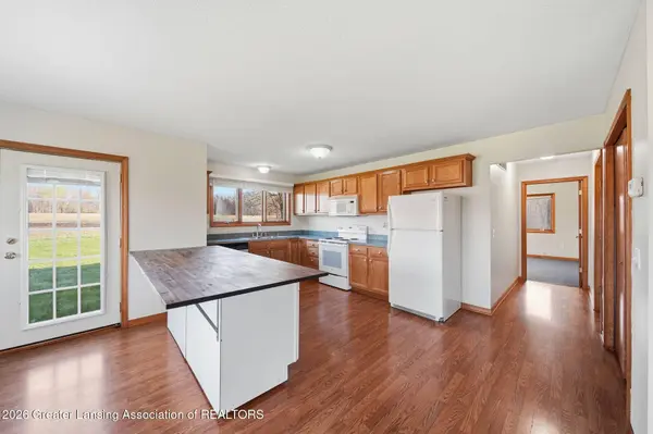 896 Fields RD, Dansville, MI 48819