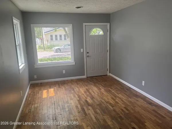 517 S Fairview AVE, Lansing, MI 48912