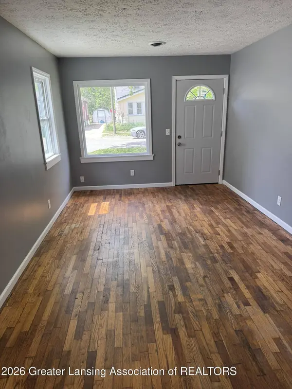 517 S Fairview AVE, Lansing, MI 48912