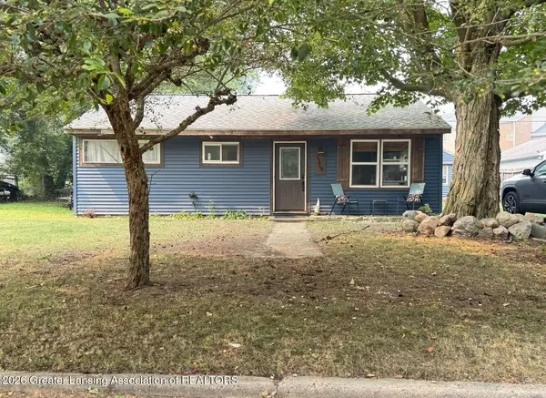 1308 Warwick DR