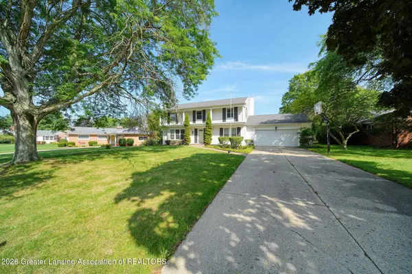 4312 Appletree LN, Lansing, MI 48917