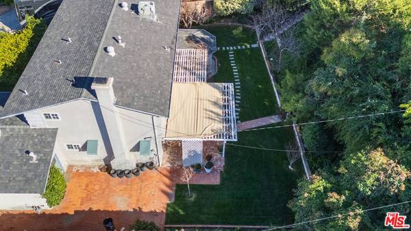 23806 Daisetta Dr, Newhall, CA 91321