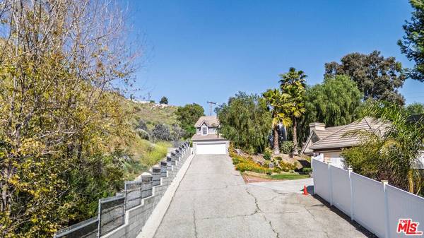 27866 Glasser Ave, Canyon Country, CA 91351