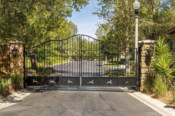 26910 Monterey, Valencia, CA 91355