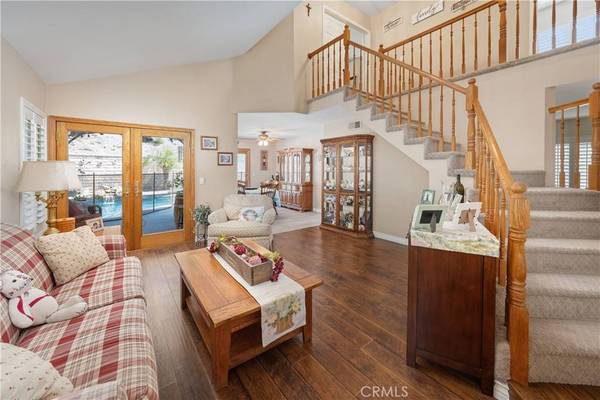 21725 Jeffers LN, Saugus, CA 91350