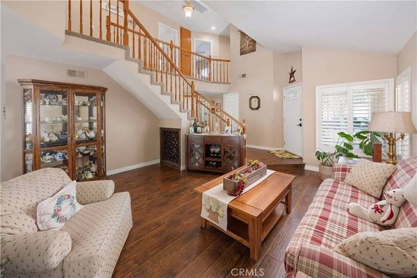 21725 Jeffers LN, Saugus, CA 91350