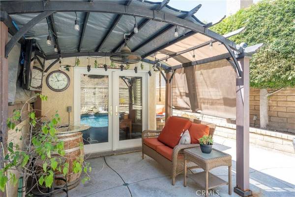 21725 Jeffers LN, Saugus, CA 91350