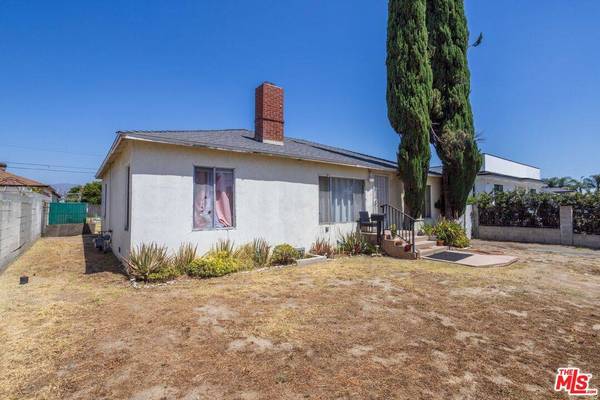 8066 Rhodes Ave, North Hollywood, CA 91605