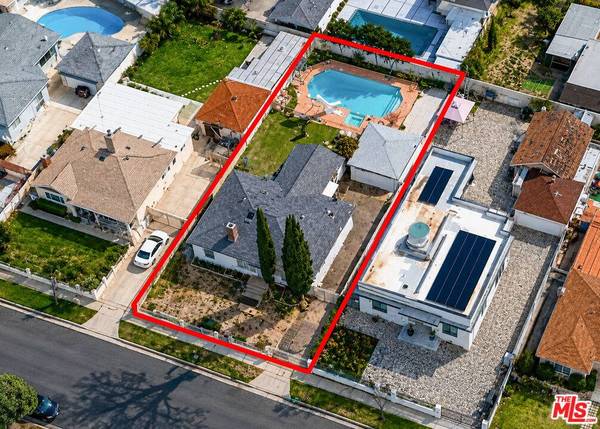 8066 Rhodes Ave, North Hollywood, CA 91605
