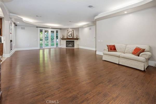 26631 Loop AVE, Canyon Country, CA 91387