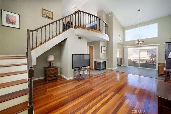 22729 Copper Hill DR #11, Saugus, CA 91390