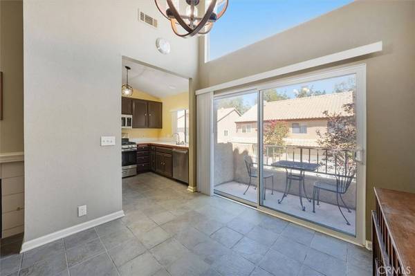 22729 Copper Hill DR #11, Saugus, CA 91390