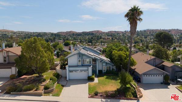 27820 Palmetto Ridge Dr, Santa Clarita, CA 91354