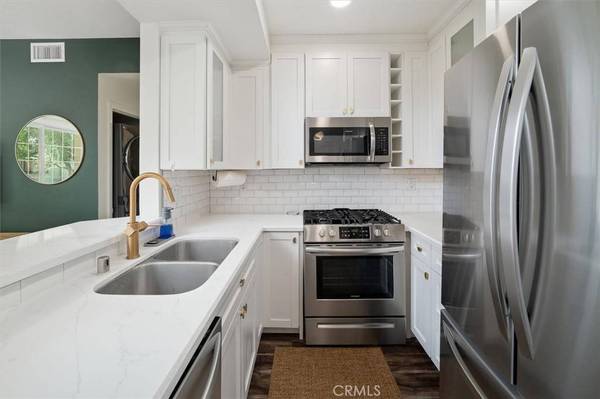 24121 Del Monte DR #133, Valencia, CA 91355