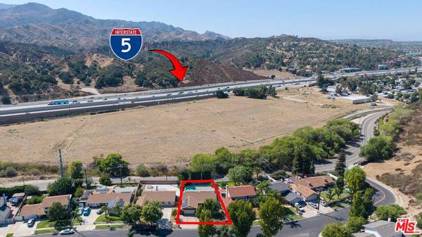 24843 Fourl Rd, Newhall, CA 91321